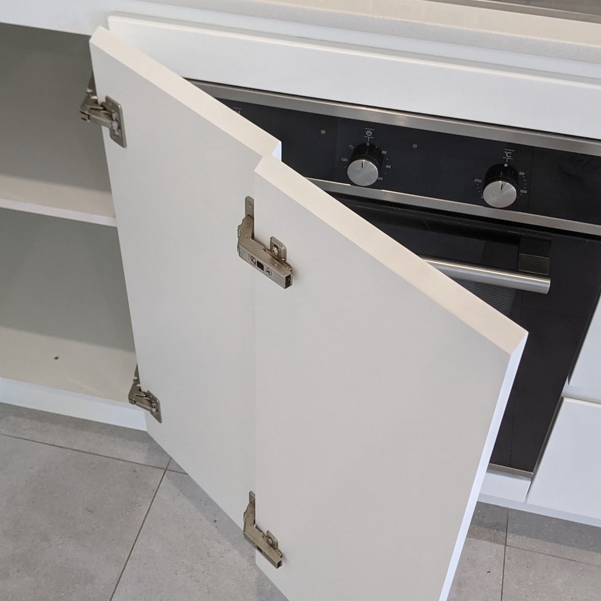 Kitchen, bathroom or living area cleaned by Swift Bond Cleaning, photo 23